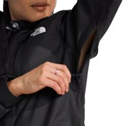 The North Face WOMEN'S ALTA VISTA JACKE | 4H0-TNF BL 11 The North Face WOMEN'S ALTA VISTA JACKE | 4H0-TNF BL -Paragon Sports Shop 47835 5010 NF0A7QAR TNF BLACK NPF 6