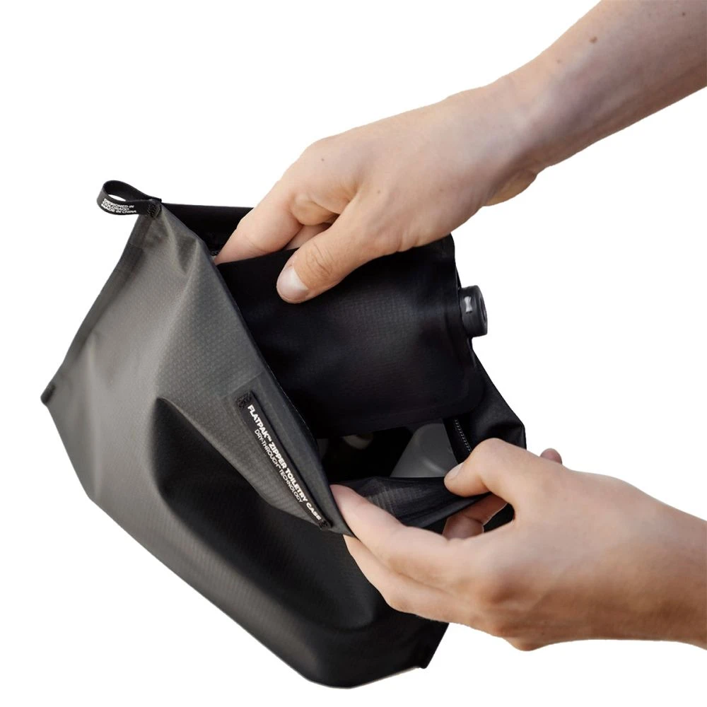 Matador 2LATPAK ZIPPER TOILETRY | 1CH CHARCO 2 Matador 2LATPAK ZIPPER TOILETRY | 1CH CHARCO - Image 2