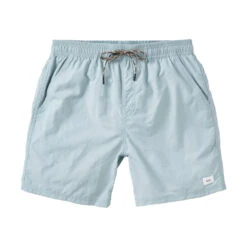 BOYS POOLSIDE | LAGO