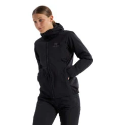 Arc'teryx ATOM HOODY W | BLACK 7 Arc'teryx ATOM HOODY W | BLACK -Paragon Sports Shop 59152 5354 X000009452 BLACK 4