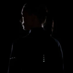 Nike W SWIFT DF UV HZ TOP | 010 BLACK/ -Paragon Sports Shop 65370 5