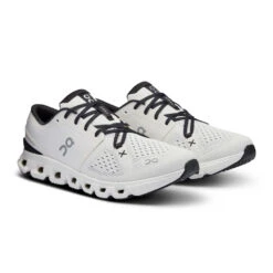 On W CLOUD X 4 | 0791-IVORY 5 On W CLOUD X 4 | 0791-IVORY -Paragon Sports Shop 68576 3