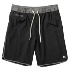 Vuori BANKS SHORT | BKL-BLACK